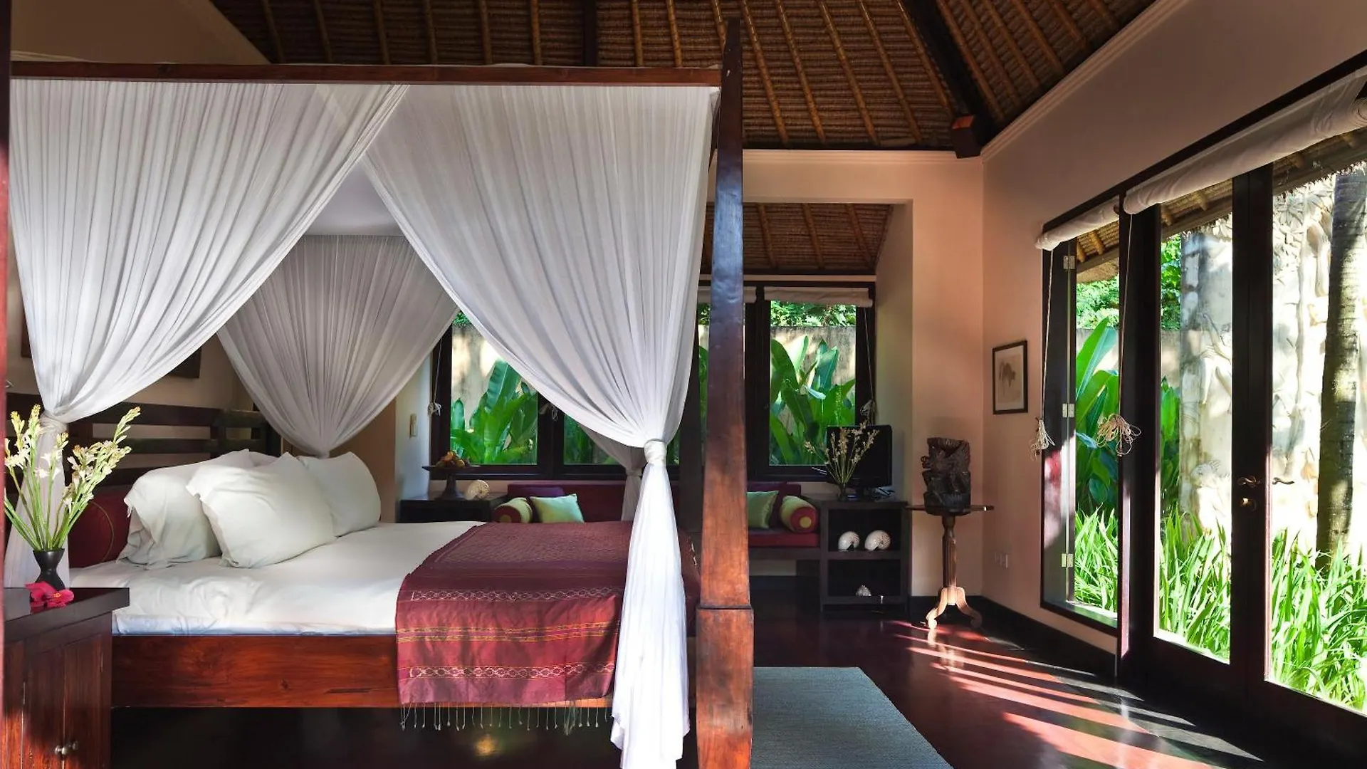 Ombak Luwung Beachfront Estate Canggu  Villa