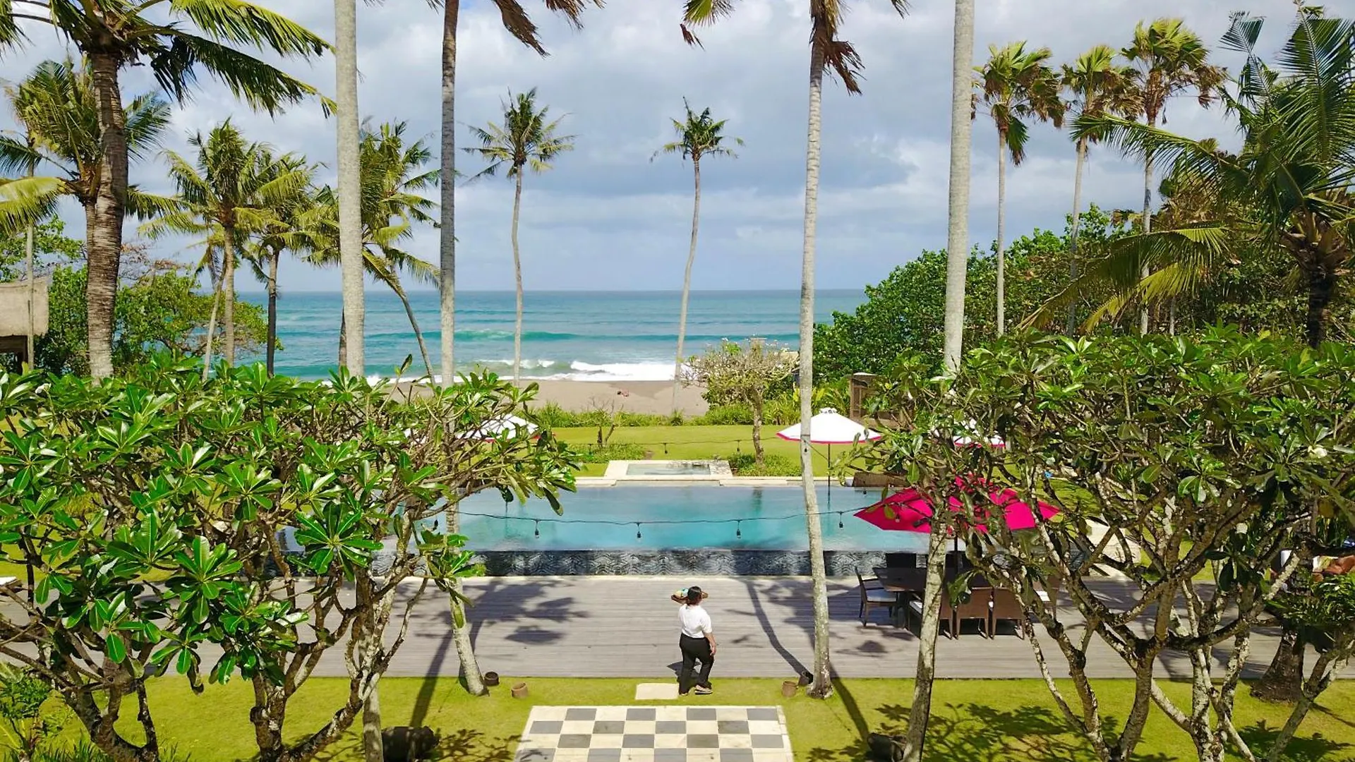 Ombak Luwung Beachfront Estate Canggu  Villa Canggu (Bali)